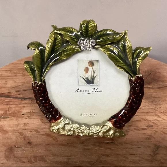 Vintage & Beautiful Ashleigh Manor Pewter Crafted Picture Frame - Palms / Stones - Picture 2 of 12